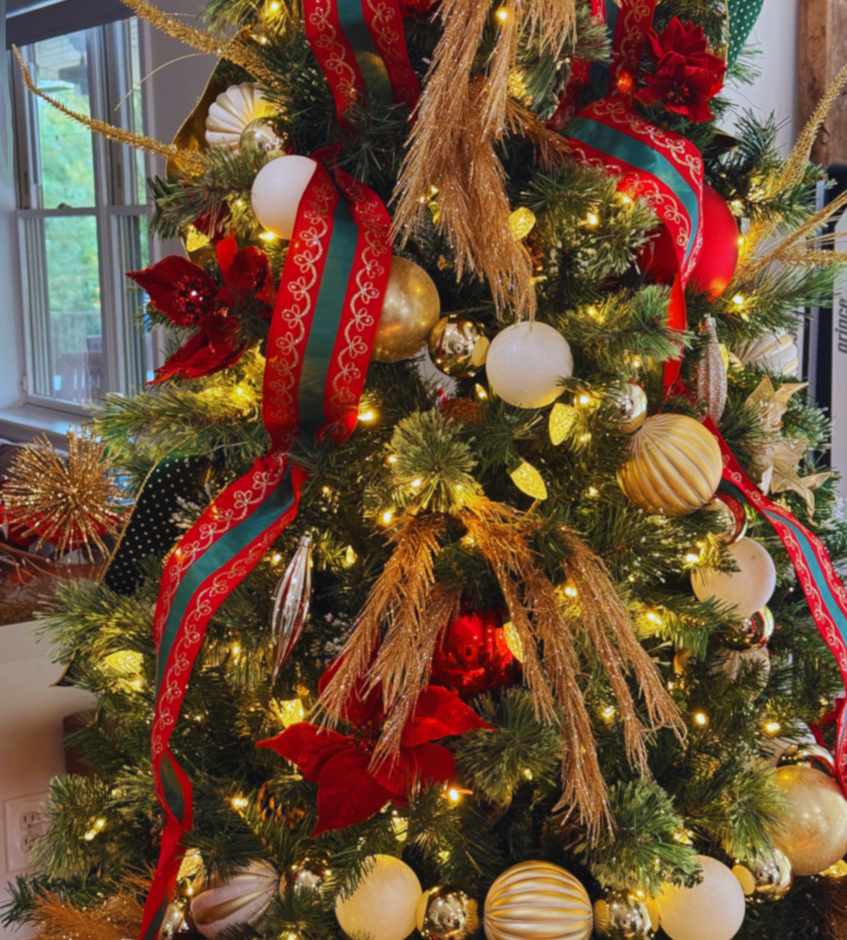 Let's Have a Royal Christmas Holiday Tree Decorating Kit