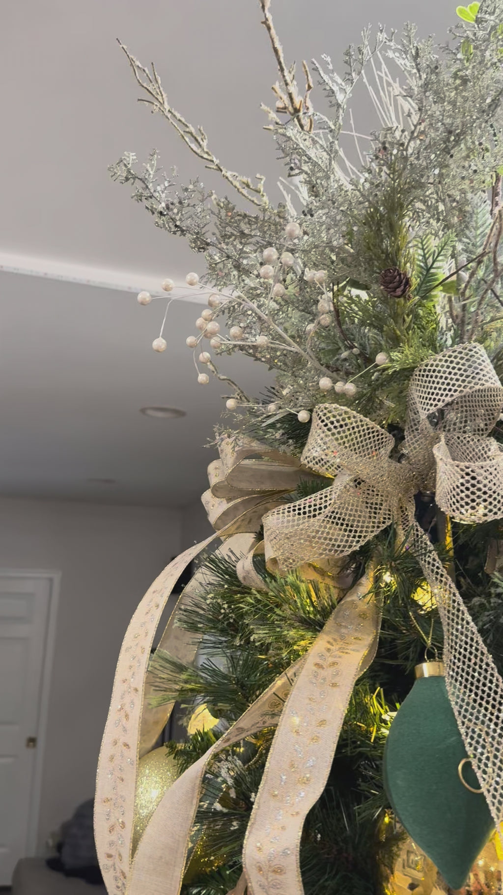 Silver and Gold Holiday Tree Decorating Kit